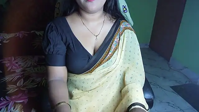 BengaliQueenStar online show from April 2026 04:33:01 PM