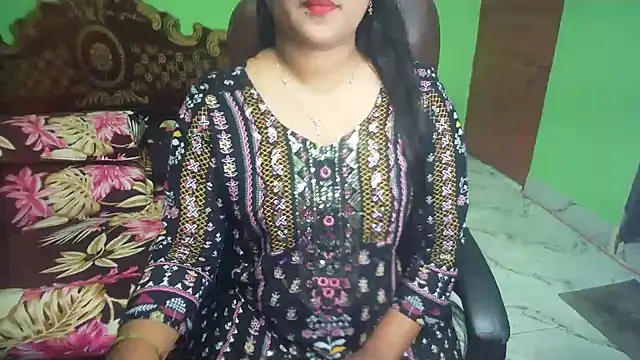 BengaliQueenStar online show from February 2026 04:40:02 PM