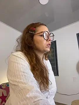 Snapshot of sophia_goth chatting on October 2025 01:28:02 AM sophia goth online show from October 2025 01:28:02 AM