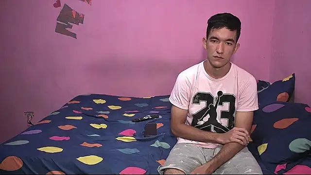 Sweetiefoxxx online show from March 2026 07:38:01 PM