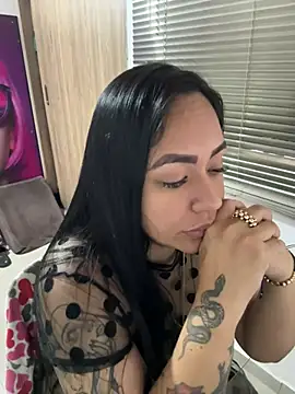 Snapshot of marta201_alfaro chatting on February 2025 12:43:01 PM marta201 alfaro online show from February 2025 12:43:01 PM