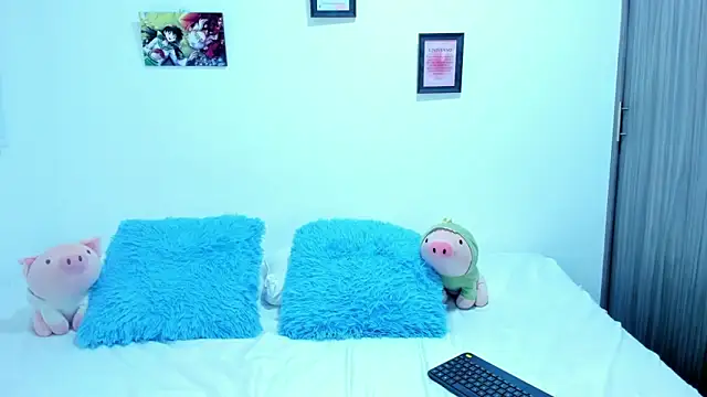 Agataowens online show from October 2025 12:32:02 AM