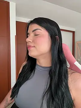 emma lopes online show from June 2026 09:20:02 PM