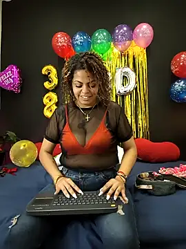 Luna smit08 online show from March 2026 09:06:01 PM