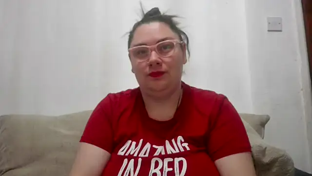 Bustycurves online show from October 2025 10:32:02 PM