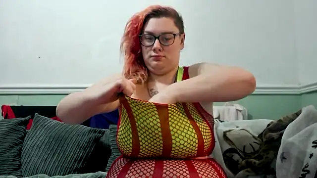 Bustycurves online show from March 2025 08:21:02 PM