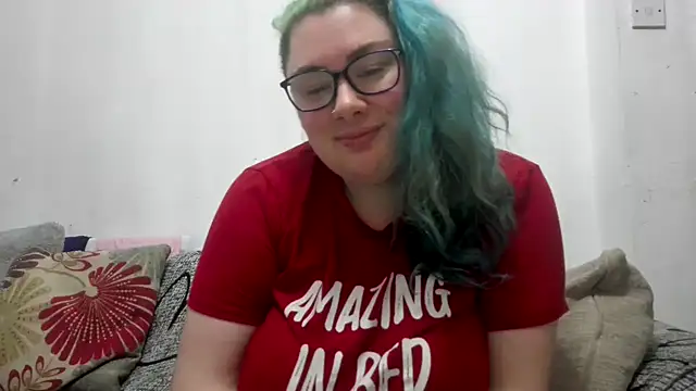 Bustycurves online show from March 2026 11:33:01 PM