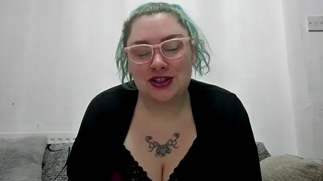 Bustycurves online show from March 2026 01:45:02 AM