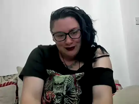 Bustycurves online show from September 2025 07:24:01 PM