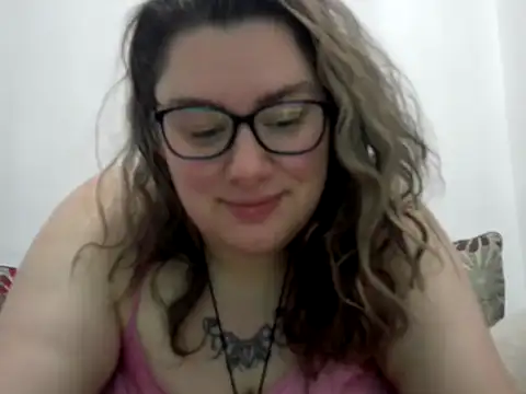 Bustycurves online show from January 2026 11:17:02 AM