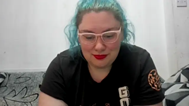 Bustycurves online show from August 2026 12:30:01 AM