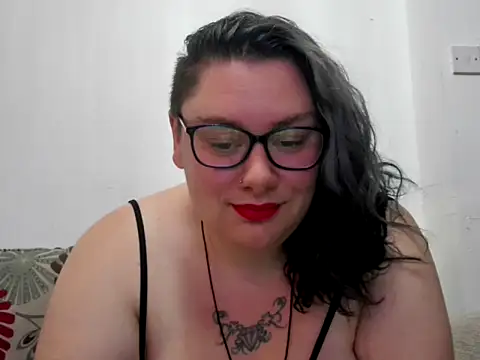 Bustycurves online show from September 2025 08:05:02 PM