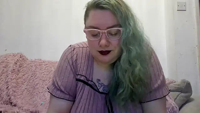 Bustycurves online show from April 2026 10:55:02 PM
