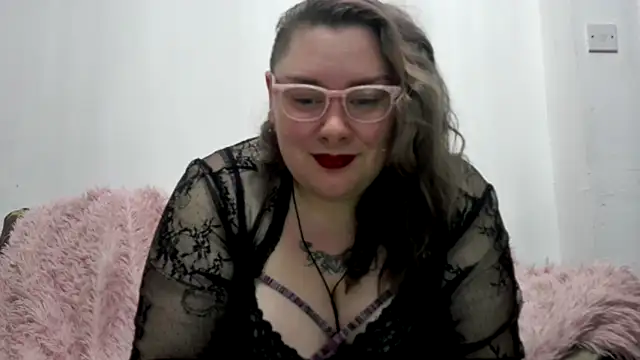 Bustycurves online show from November 2025 09:15:02 PM