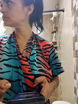 Snapshot of brigitht chatting on November 2025 05:23:02 PM brigitht online show from November 2025 05:23:02 PM