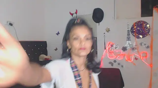 Snapshot of brigitht chatting on October 2025 05:37:02 AM brigitht online show from October 2025 05:37:02 AM