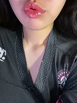 minmin2kk5 online show from December 2025 03:47:01 PM