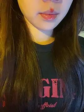 Snapshot of minmin2kk5 chatting on April 2026 04:10:01 PM minmin2kk5 online show from April 2026 04:10:01 PM