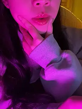 minmin2kk5 online show from November 2025 03:48:01 PM