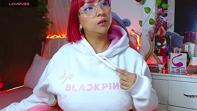 Littlerouse  online show from November 2025 11:41:01 PM