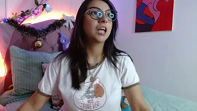 Littlerouse  online show from December 2024 01:46:01 AM