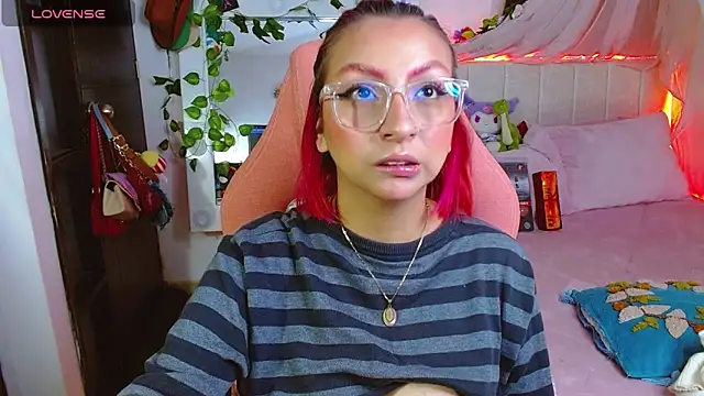 Littlerouse  online show from February 2026 07:49:01 AM