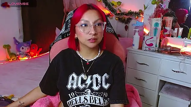 Littlerouse  online show from January 2026 05:14:02 AM