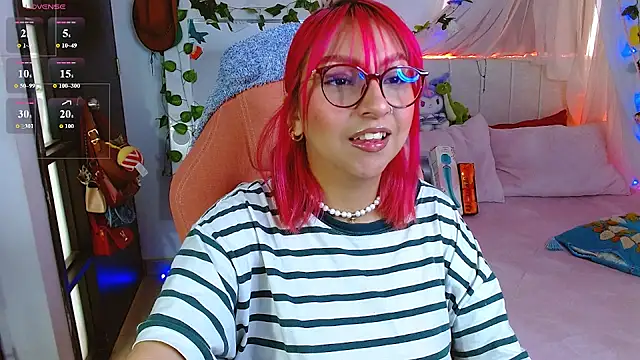 Littlerouse  online show from May 2026 07:57:02 PM