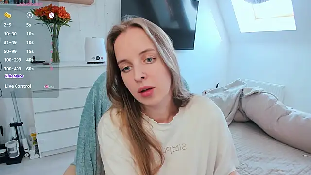 violet blue eyes online show from April 2026 01:34:02 PM