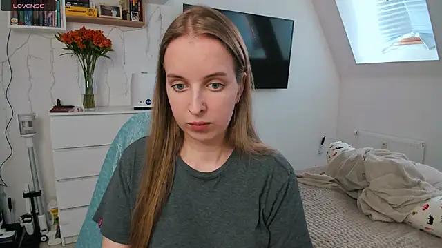 violet blue eyes online show from April 2026 01:17:02 PM