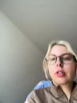 Livewithlucy online show from May 2026 01:38:02 PM