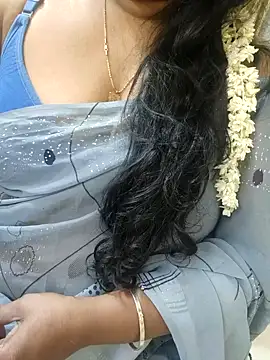Janavi-janu online show from October 2025 12:18:01 PM