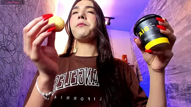 Snapshot of saracaball_ chatting on February 2026 05:05:01 AM saracaball online show from February 2026 05:05:01 AM