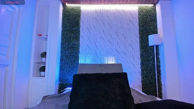 Snapshot of violet_scott chatting on September 2025 10:48:01 AM violet scott online show from September 2025 10:48:01 AM