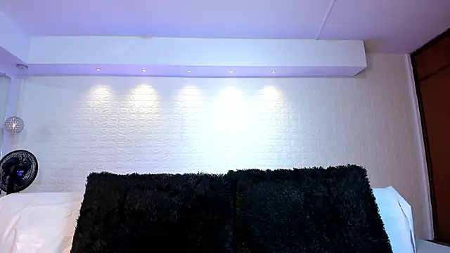 Snapshot of violet_scott chatting on September 2025 10:43:02 AM violet scott online show from September 2025 10:43:02 AM