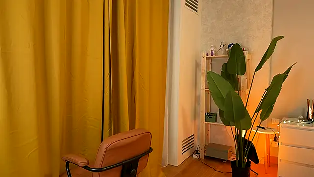 Snapshot of _vixenp chatting on December 2024 08:01:01 PM vixenp online show from December 2024 08:01:01 PM