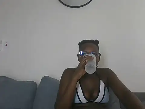 Puliza wet online show from October 2025 01:02:01 PM