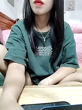 Snapshot of cream1299 chatting on September 2025 01:32:02 PM cream1299 online show from September 2025 01:32:02 PM