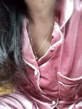 cream1299 online show from February 2026 12:27:02 PM