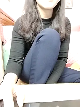 cream1299 online show from November 2025 03:10:02 AM