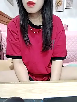 Snapshot of cream1299 chatting on October 2025 10:55:02 PM cream1299 online show from October 2025 10:55:02 PM