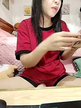 Snapshot of cream1299 chatting on October 2025 09:50:02 PM cream1299 online show from October 2025 09:50:02 PM