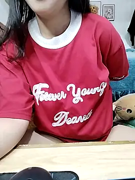 cream1299 online show from February 2026 09:15:01 PM