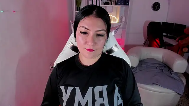 Snapshot of katya_nt chatting on November 2025 01:03:01 PM katya nt online show from November 2025 01:03:01 PM