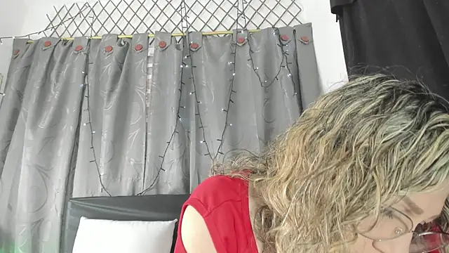 eva1saenz online show from November 2025 08:23:02 PM