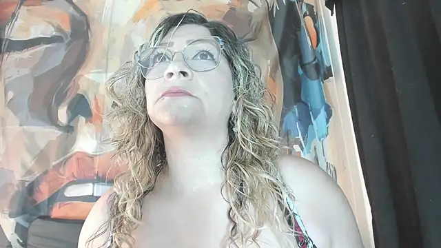 eva1saenz online show from May 2026 11:32:02 PM