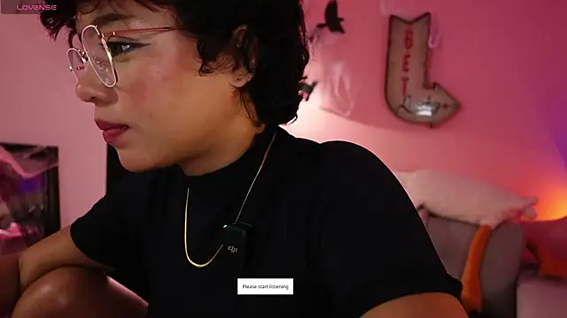 Snapshot of srtaliz chatting on October 2025 04:33:01 AM srtaliz online show from October 2025 04:33:01 AM