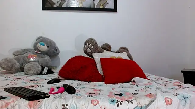 camilavagina24 online show from February 2026 01:44:02 PM