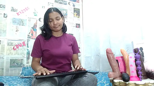 camilavagina24 online show from February 2026 06:50:01 PM