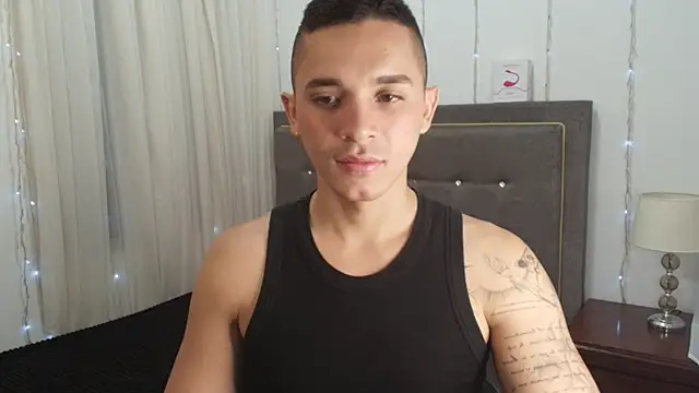 andeerr  online show from March 2025 07:46:01 PM